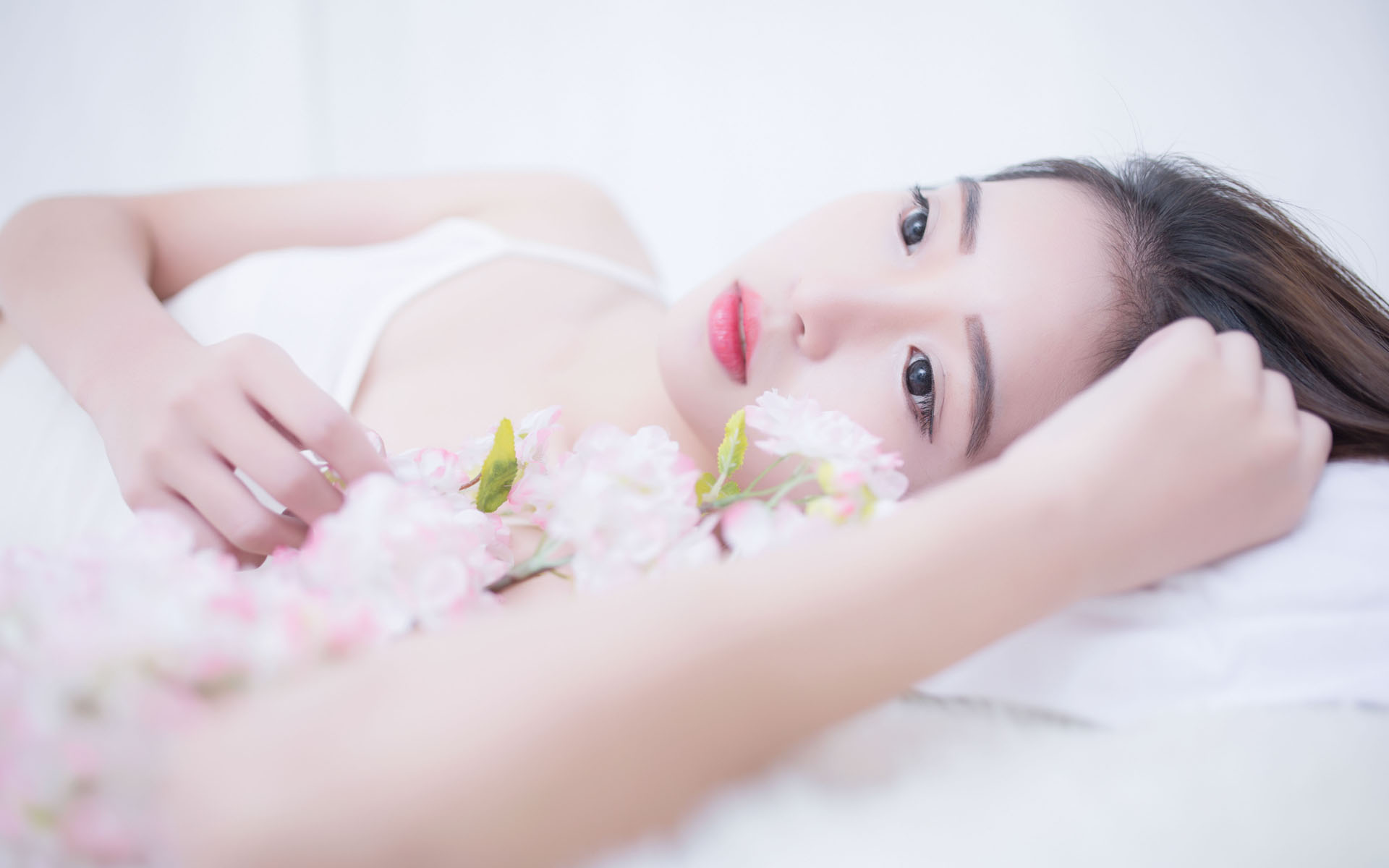 为何高铁F座如此受欢迎？这些“黑科技”让它与众不同